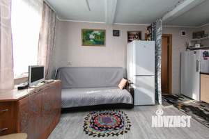 Дом 30м², 2-этажный, участок 10 сот.  