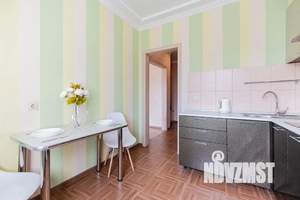 1-к квартира, посуточно, 42м2, 4/9 этаж