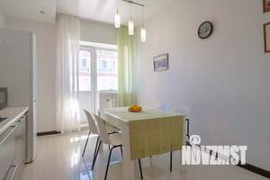 2-к квартира, посуточно, 90м2, 1/1 этаж