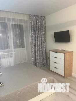 Студия квартира, посуточно, 30м2, 10/19 этаж