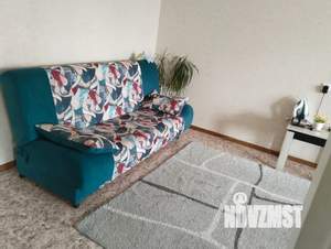1-к квартира, посуточно, 40м2, 10/17 этаж