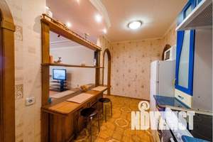 1-к квартира, посуточно, 45м2, 4/10 этаж