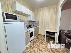 Студия квартира, посуточно, 36м2, 1/12 этаж