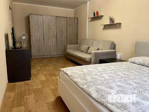 1-к квартира, посуточно, 40м2, 8/10 этаж
