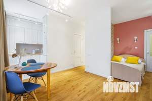 Студия квартира, посуточно, 32м2, 1/5 этаж