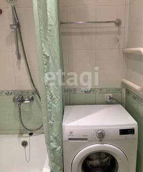 1-к квартира, на длительный срок, 50м2, 4/10 этаж