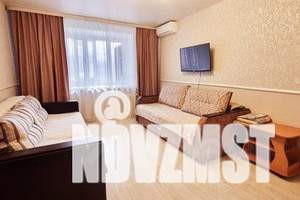 1-к квартира, посуточно, 37м2, 3/6 этаж