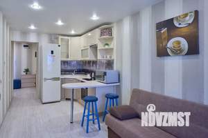 1-к квартира, посуточно, 46м2, 13/18 этаж