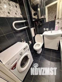 1-к квартира, посуточно, 40м2, 2/10 этаж