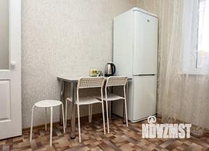 1-к квартира, посуточно, 39м2, 6/10 этаж