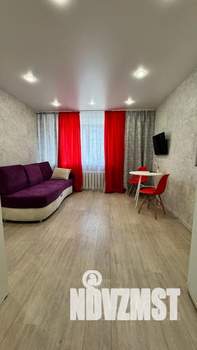 Студия квартира, посуточно, 18м2, 1/5 этаж