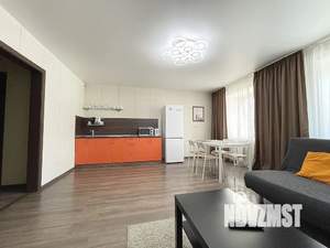 3-к квартира, посуточно, 75м2, 2/10 этаж