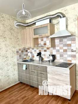 Студия квартира, посуточно, 31м2, 4/10 этаж