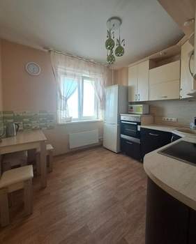 1-к квартира, на длительный срок, 42м2, 3/17 этаж