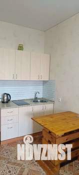 Студия квартира, посуточно, 40м2, 19/20 этаж