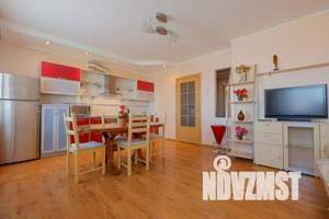 2-к квартира, посуточно, 55м2, 6/6 этаж