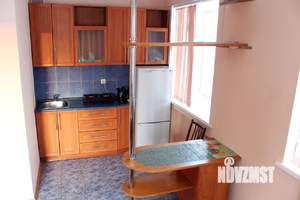 Студия квартира, посуточно, 32м2, 3/5 этаж