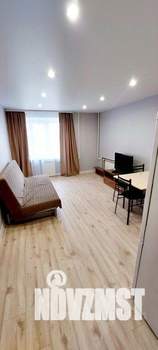 1-к квартира, посуточно, 37м2, 1/1 этаж