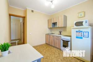 1-к квартира, посуточно, 35м2, 2/10 этаж