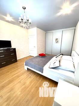 1-к квартира, посуточно, 42м2, 5/10 этаж