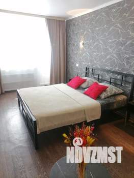 1-к квартира, посуточно, 35м2, 6/9 этаж