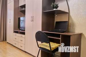 Студия квартира, посуточно, 38м2, 4/10 этаж