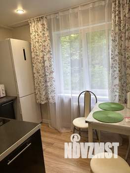 2-к квартира, посуточно, 37м2, 1/5 этаж