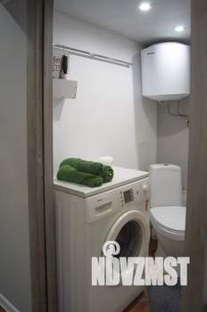 Студия квартира, посуточно, 43м2, 2/2 этаж