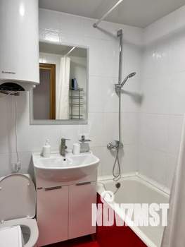 1-к квартира, посуточно, 36м2, 4/9 этаж