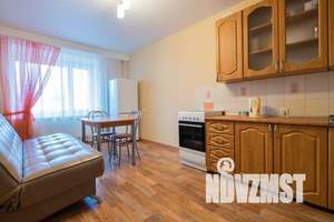 1-к квартира, посуточно, 48м2, 7/10 этаж