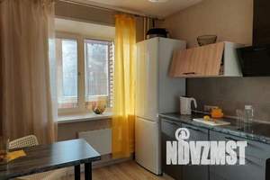 1-к квартира, посуточно, 40м2, 4/10 этаж