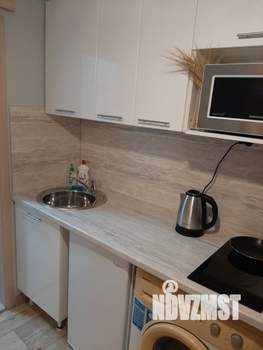 1-к квартира, посуточно, 40м2, 1/9 этаж