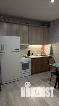 Студия квартира, посуточно, 30м2, 6/13 этаж