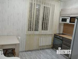 1-к квартира, посуточно, 40м2, 10/17 этаж