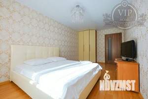 3-к квартира, посуточно, 102м2, 1/1 этаж