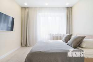 1-к квартира, посуточно, 35м2, 4/10 этаж