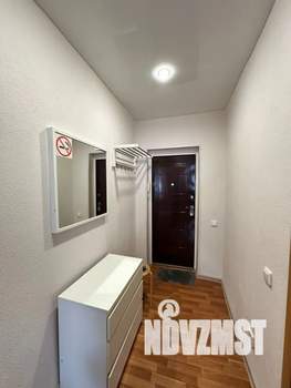 Студия квартира, посуточно, 28м2, 1/9 этаж