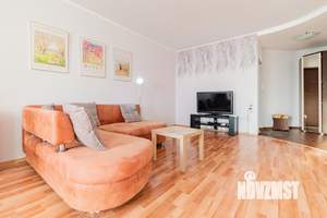 1-к квартира, посуточно, 52м2, 1/1 этаж