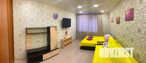 1-к квартира, посуточно, 43м2, 3/10 этаж