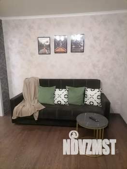 1-к квартира, посуточно, 35м2, 6/9 этаж