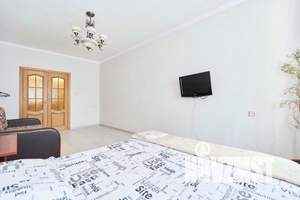 1-к квартира, посуточно, 50м2, 1/6 этаж