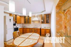 4-к квартира, посуточно, 100м2, 10/10 этаж