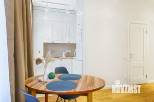 Студия квартира, посуточно, 32м2, 1/5 этаж