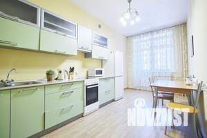 1-к квартира, посуточно, 45м2, 4/10 этаж