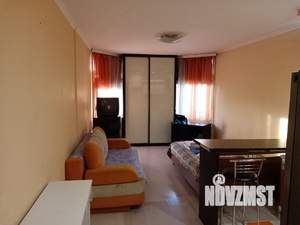 Студия квартира, посуточно, 35м2, 7/10 этаж