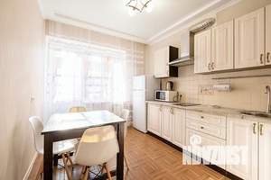 2-к квартира, посуточно, 50м2, 1/1 этаж