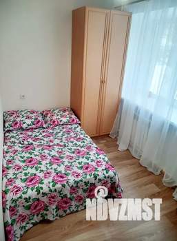 Студия квартира, посуточно, 17м2, 1/5 этаж