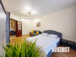 1-к квартира, посуточно, 42м2, 6/10 этаж