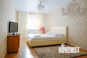 3-к квартира, посуточно, 102м2, 1/1 этаж