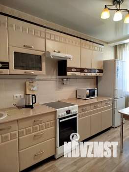 1-к квартира, посуточно, 40м2, 8/16 этаж